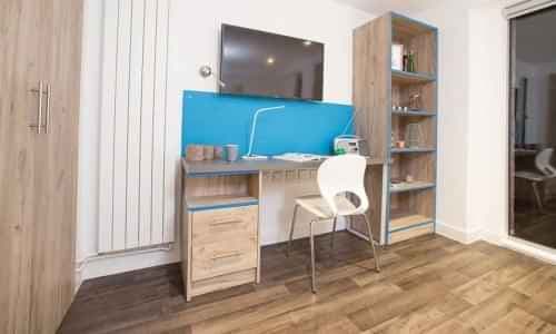 Superior Studio (Access) - Image 2