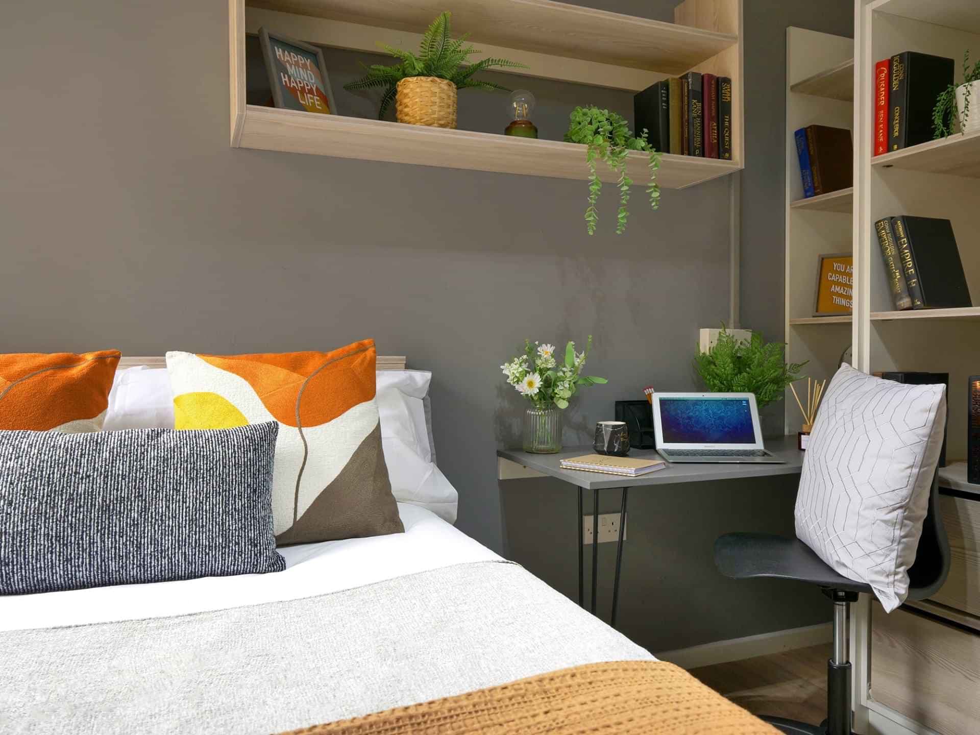 Classic 2 Bed Apartment   - Image 4