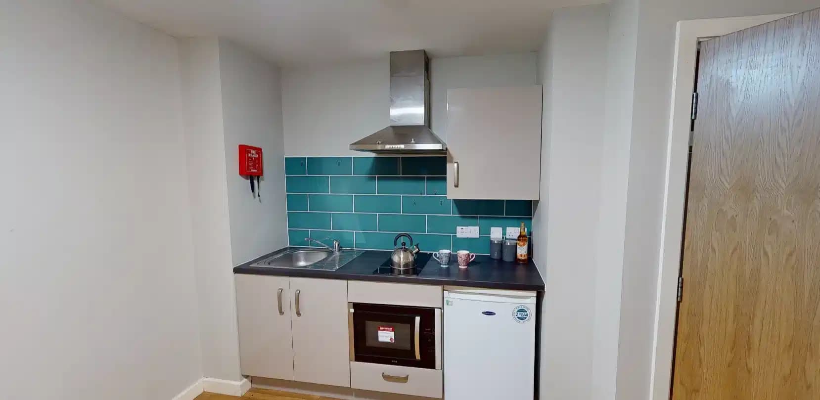 Deluxe Studio - Image 5