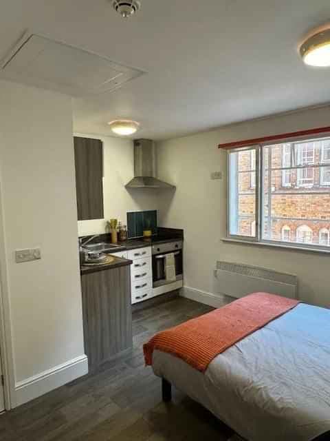 Classic Studio - Image 5