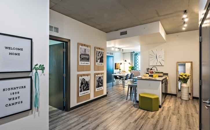 Private Room - Frisco C - Image 9