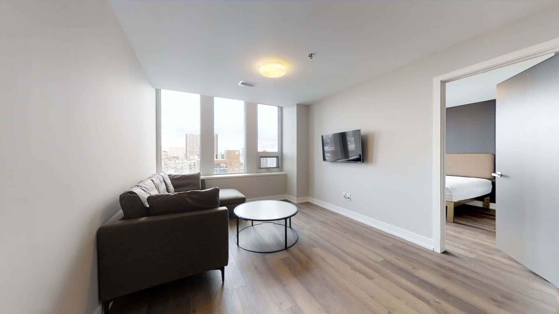 3 Bed Private Bedroom - Image 4