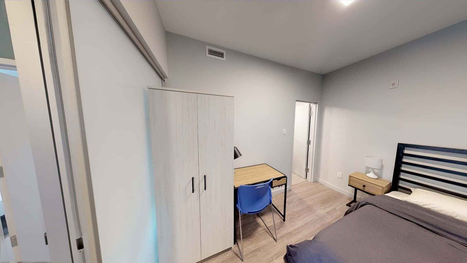 2 Bed 2 Bath - Image 3