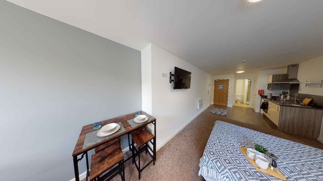 Superior Studio Plus - Image 4