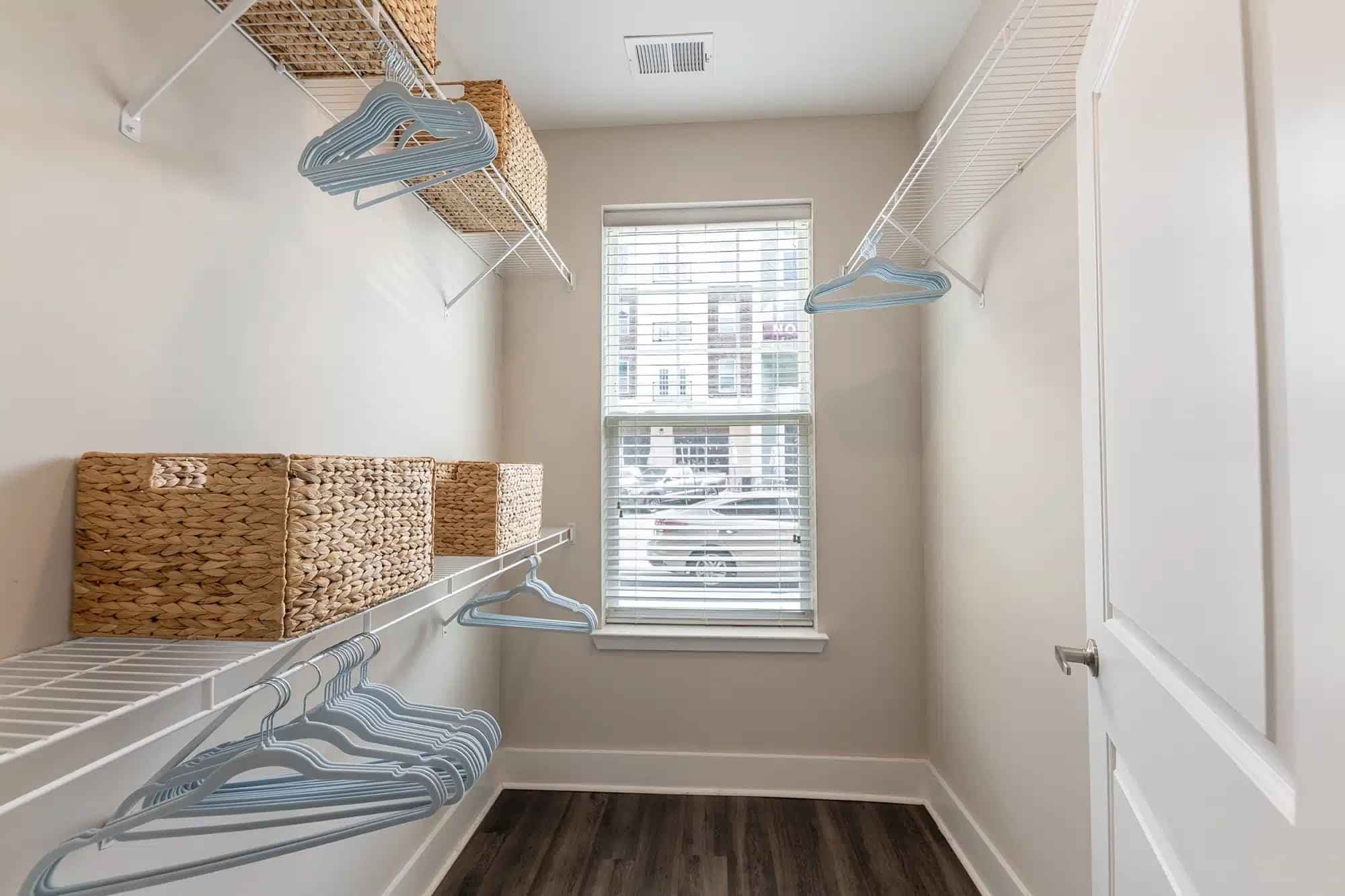 Private Room - C2 (3 Bed - 3 Bath) - Image 8