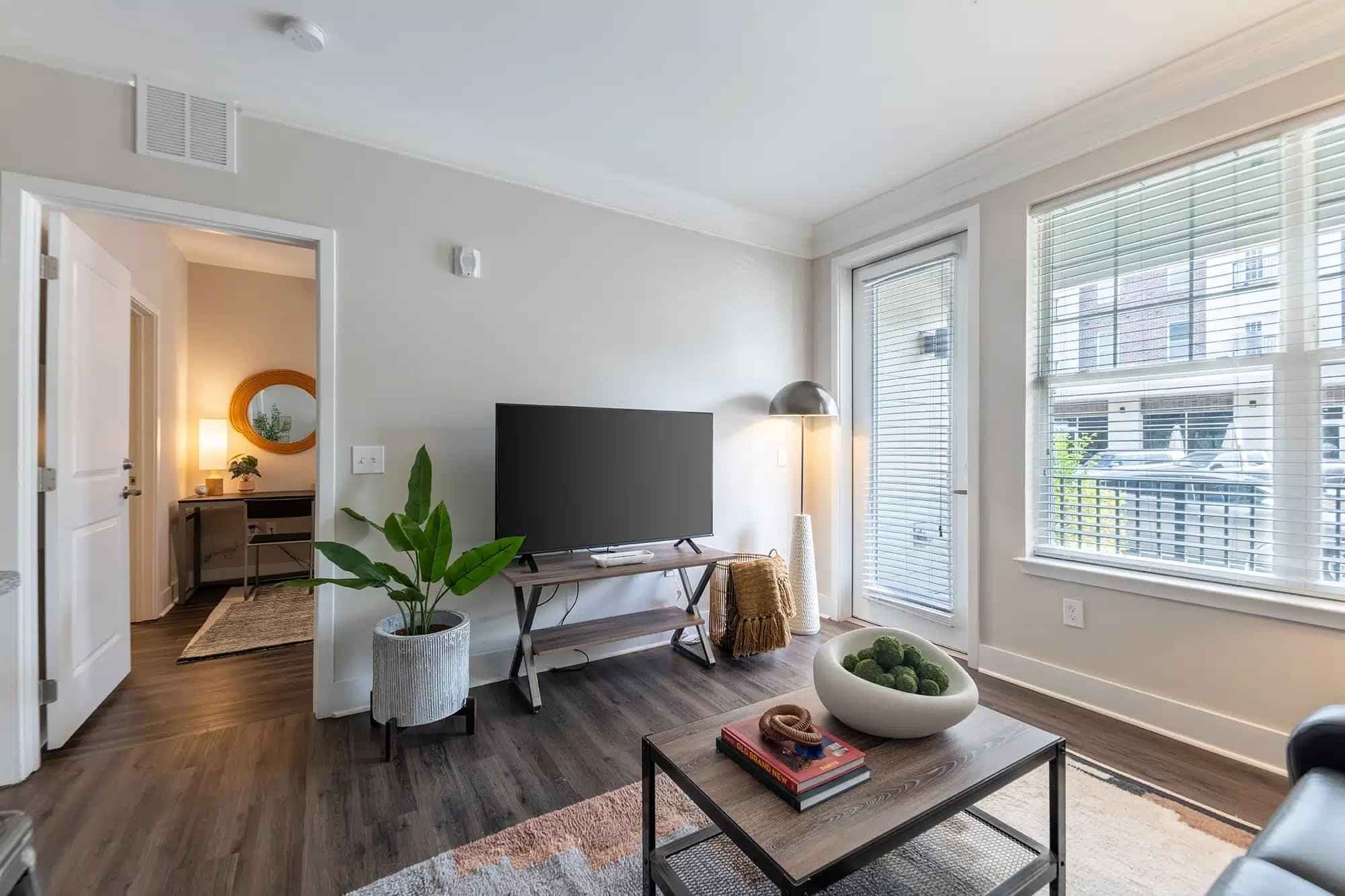 Private Room - C2 (3 Bed - 3 Bath) - Image 6