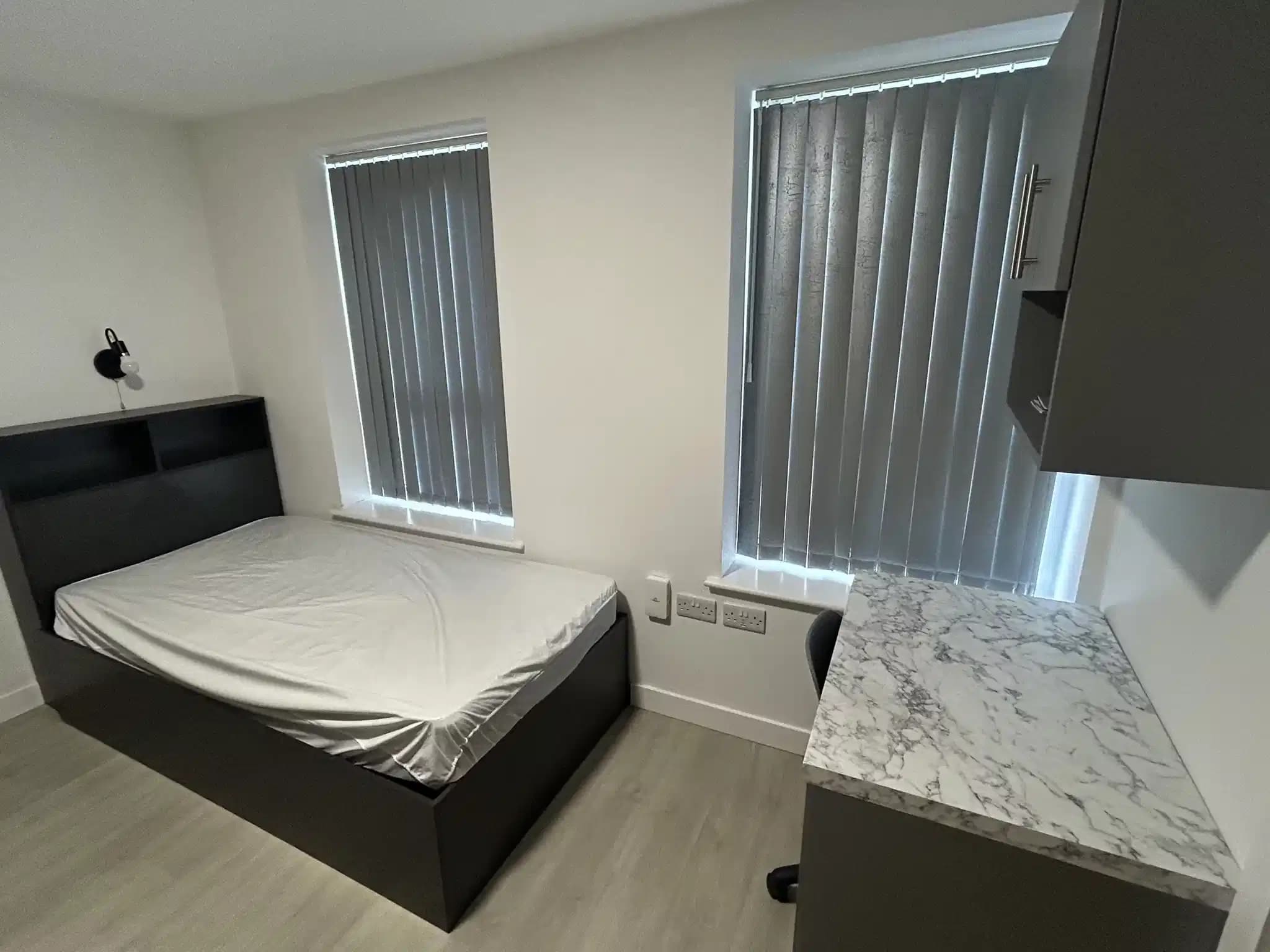 Silver Studio - Image 1