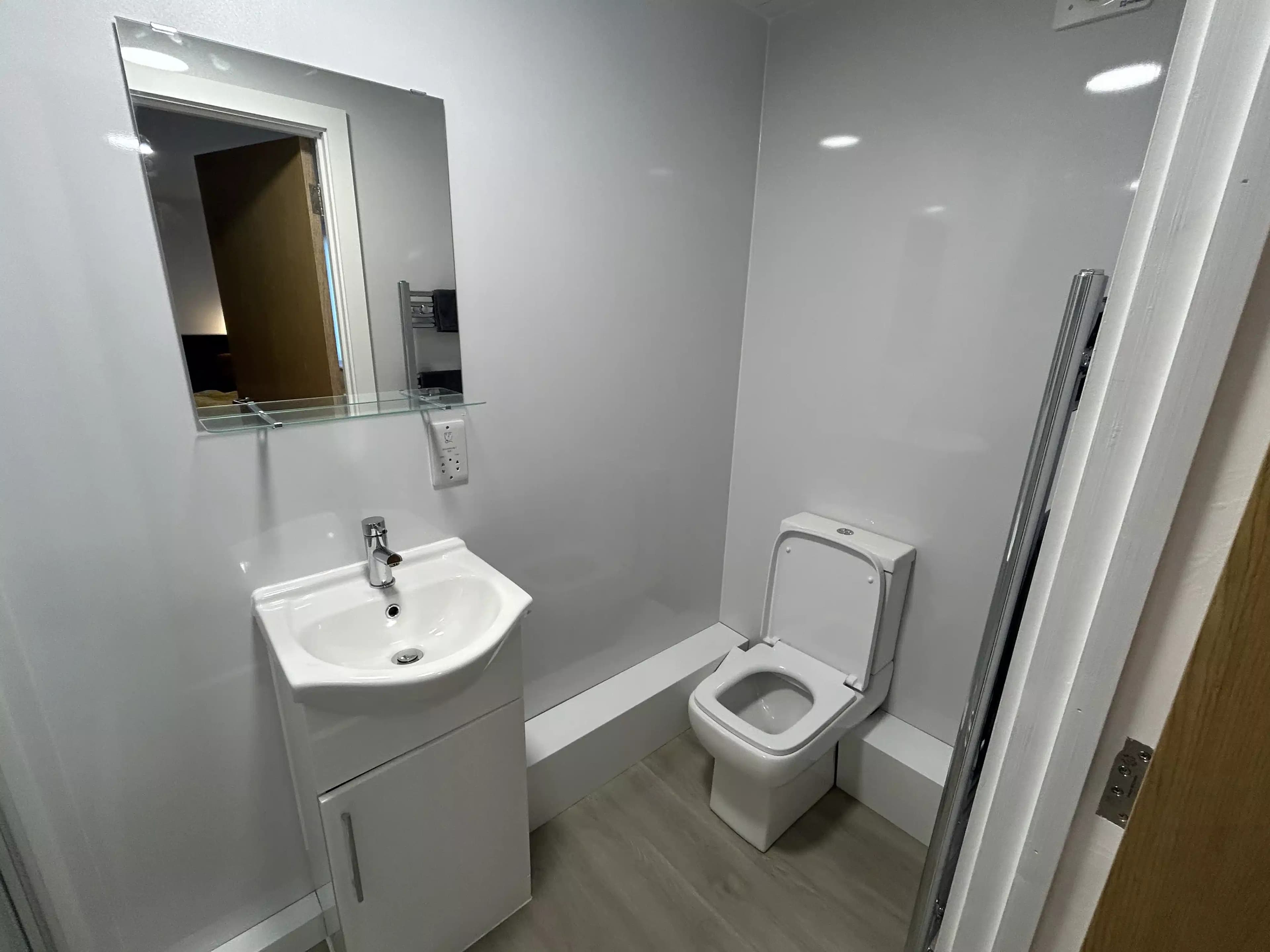 Gold Studio - Image 3