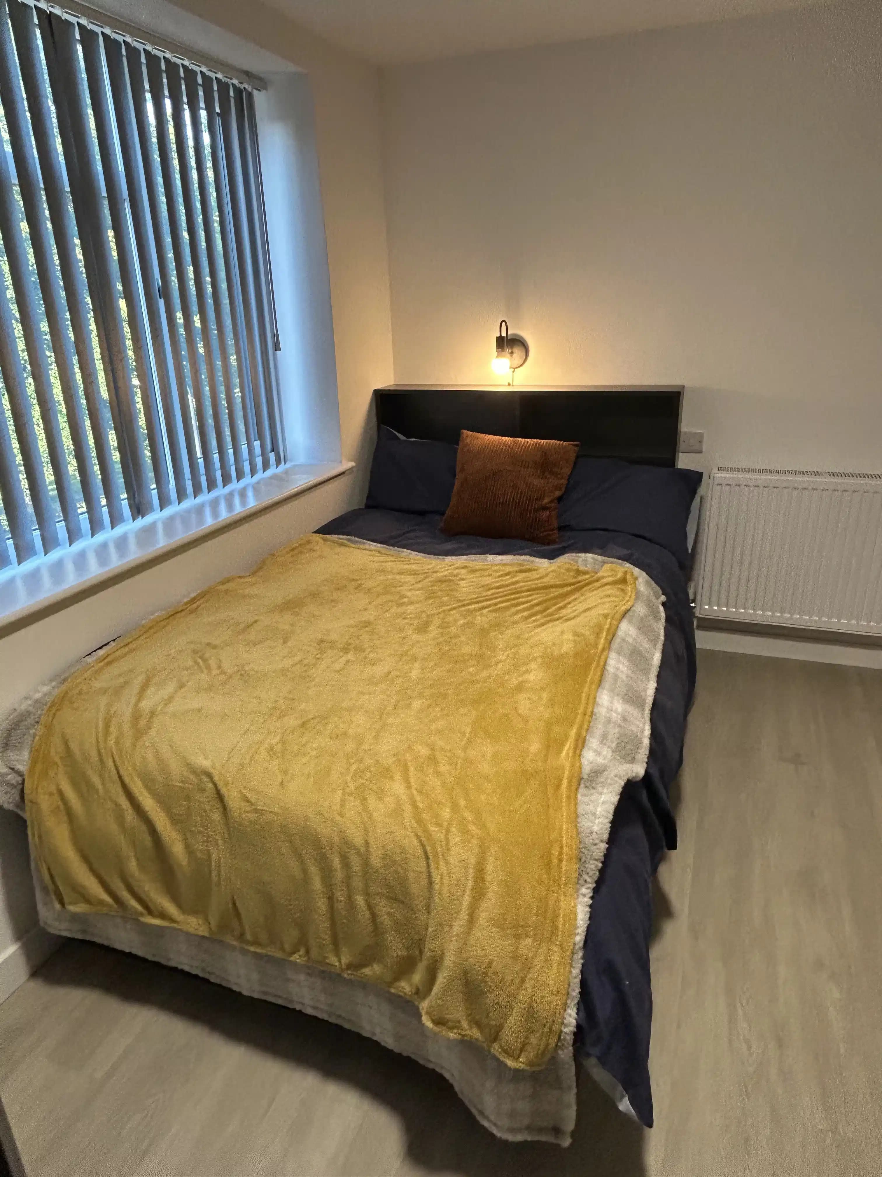 Gold Studio - Image 1