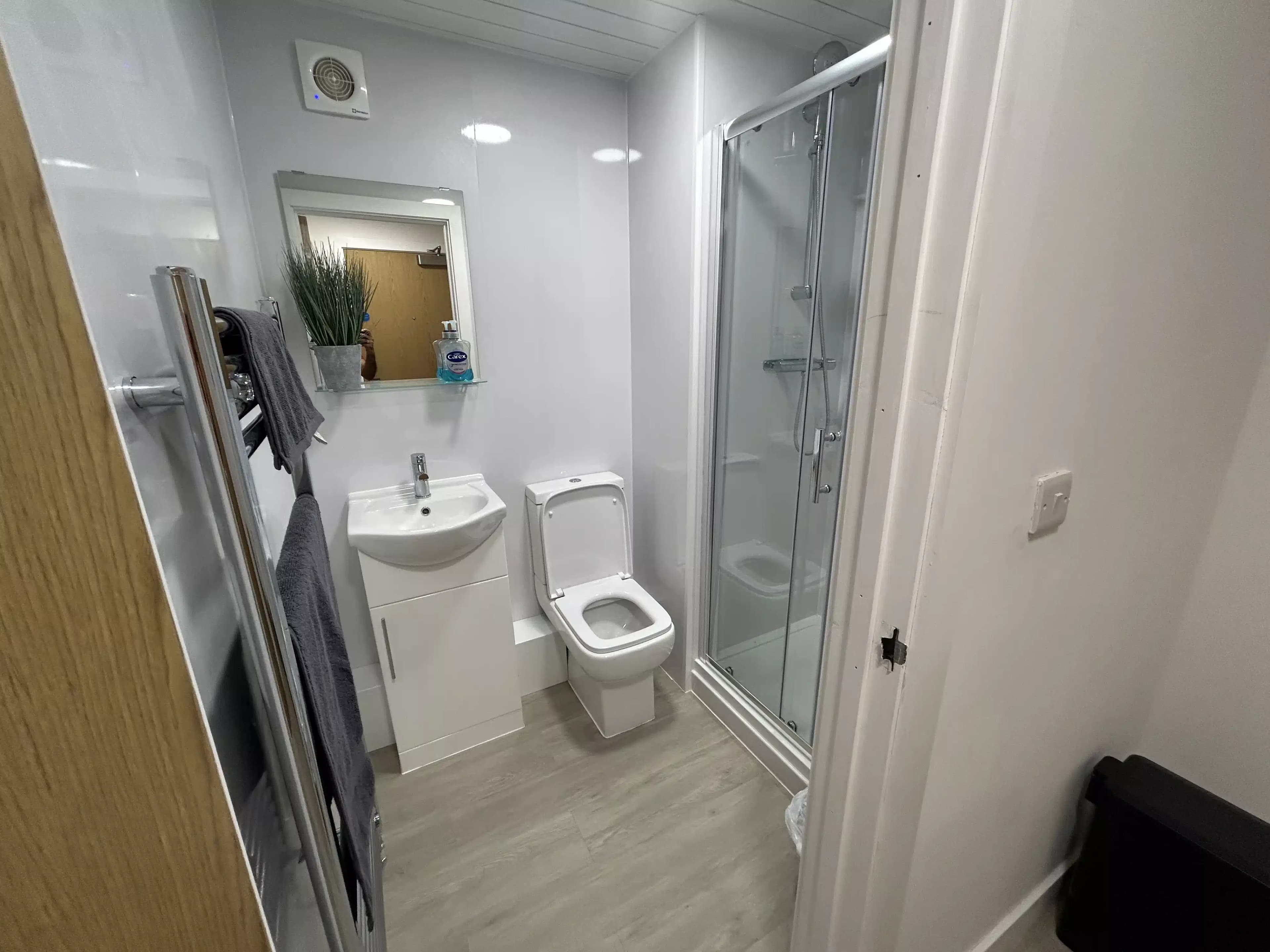 Platinum Studio - Image 9