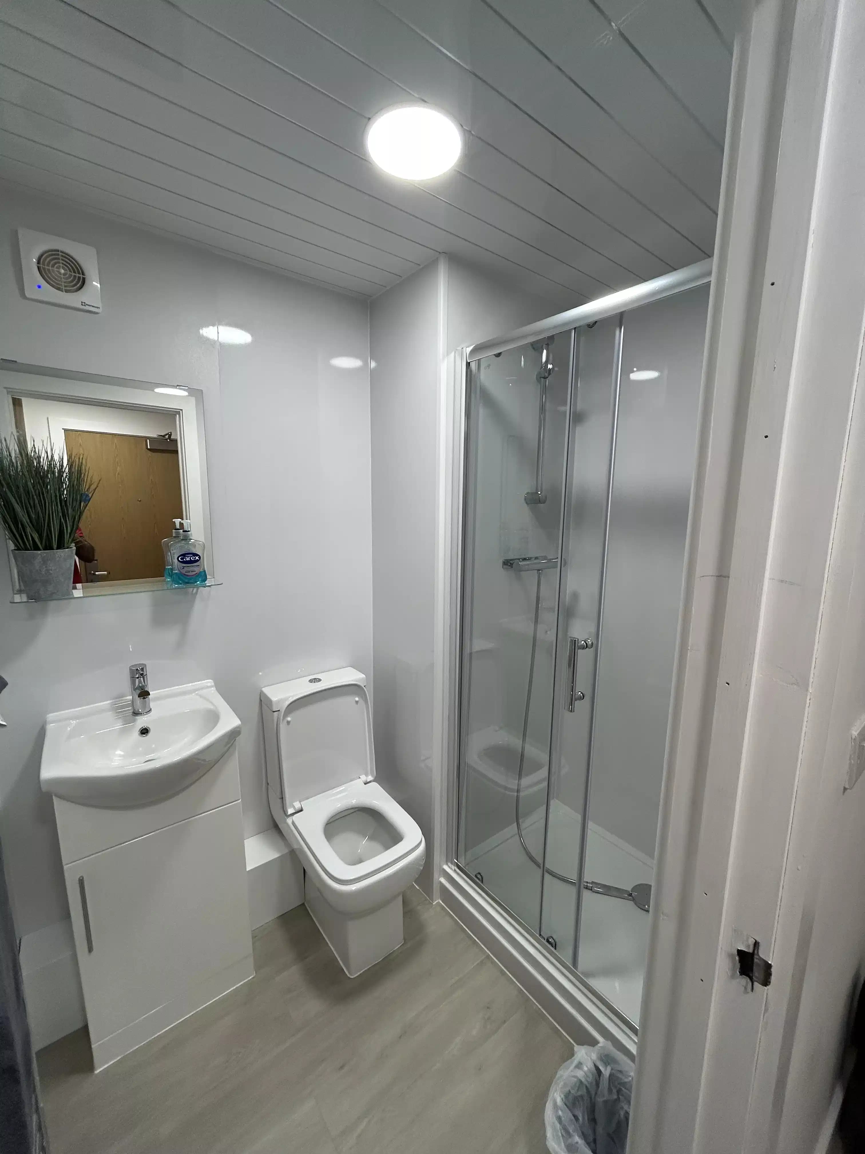 Platinum Studio - Image 12