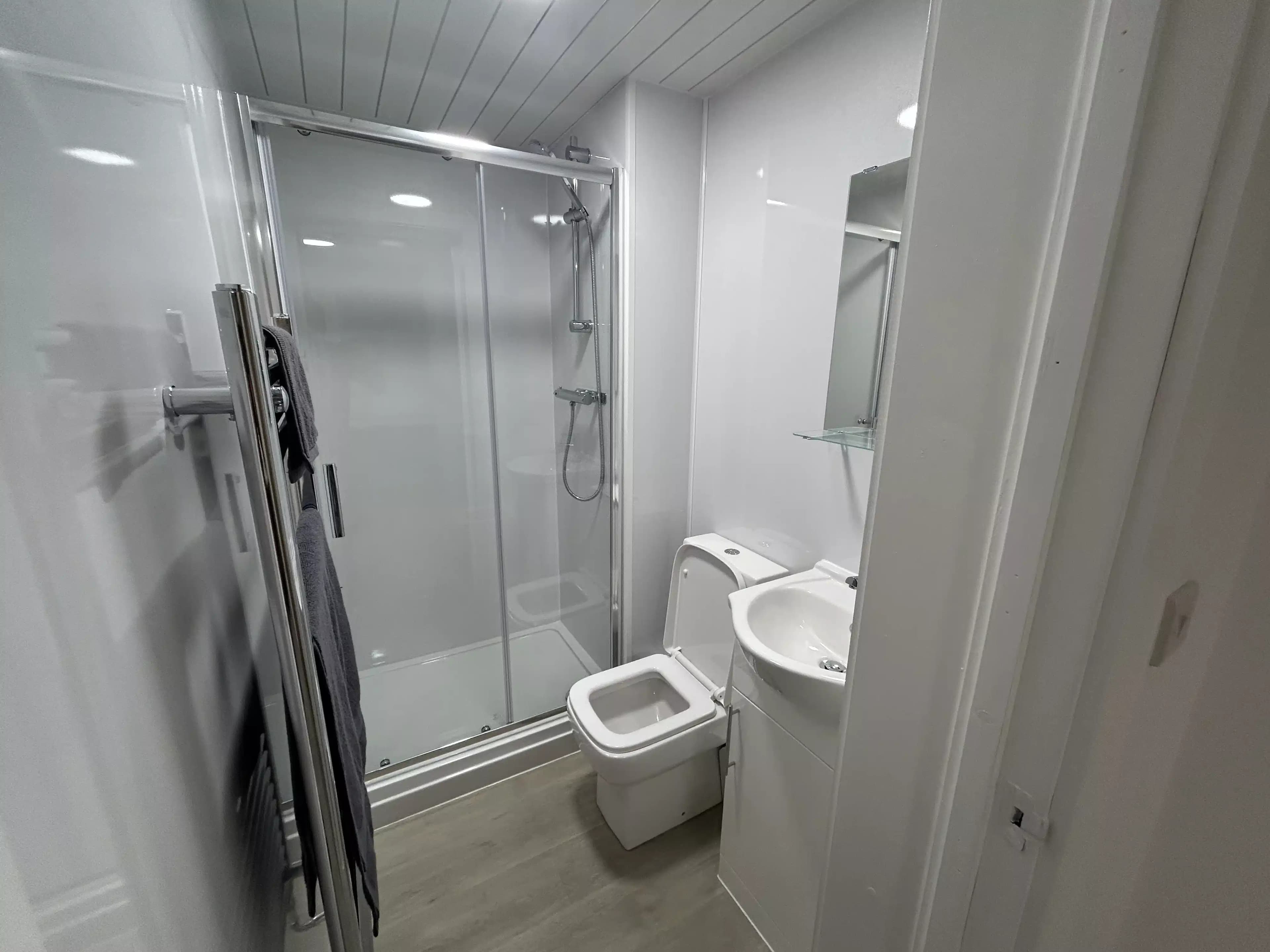 Diamond Studio - Image 4