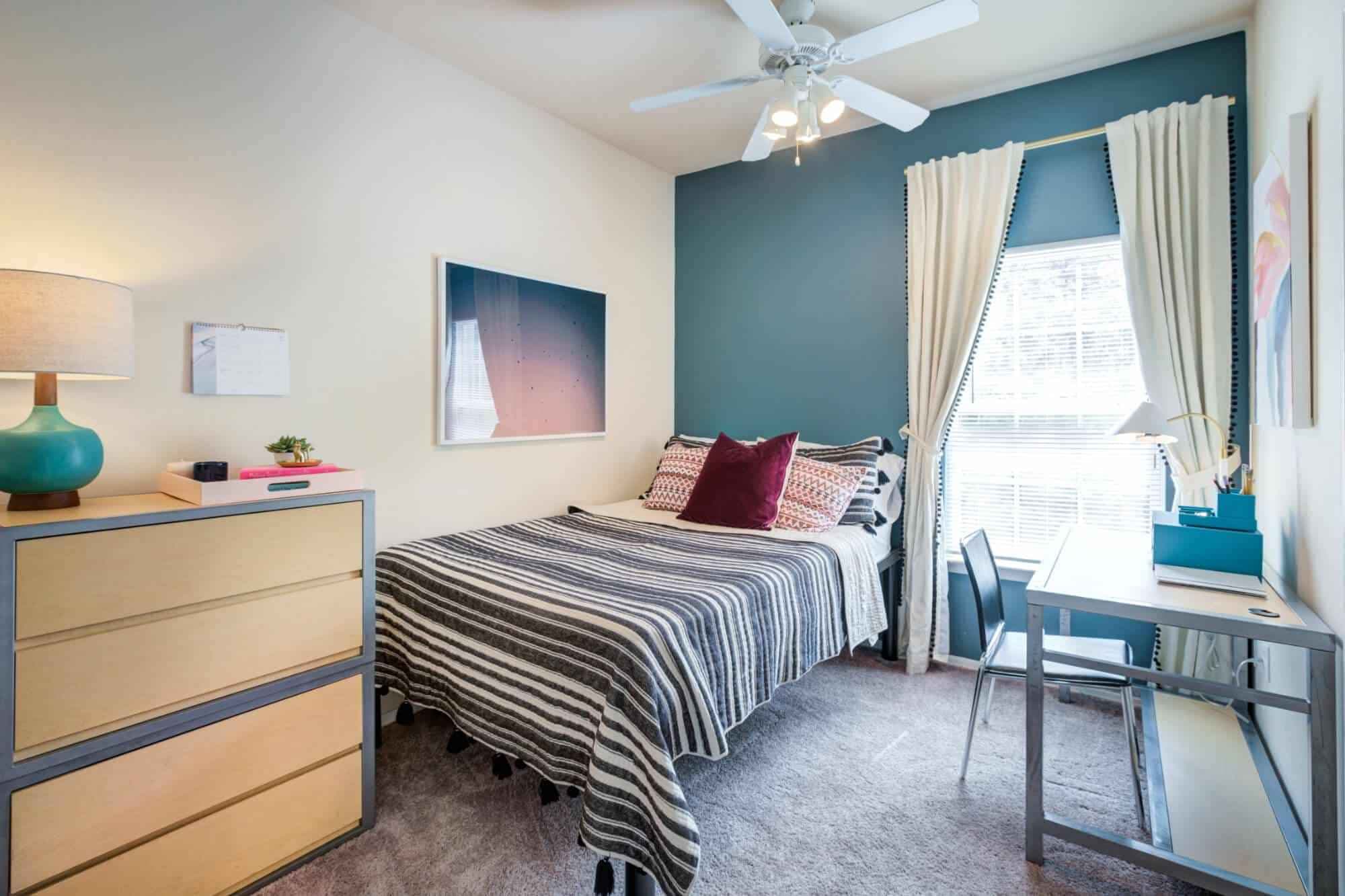 Private Room - Platinum (4 Bed - 4 Bath) - Image 1