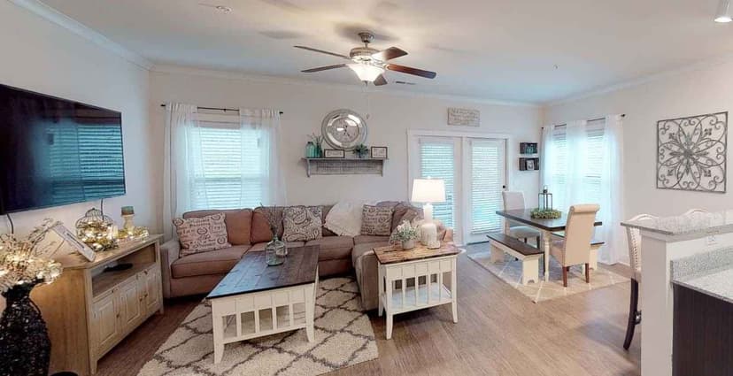 Private Room - Private Bath (4 Bed - 4 Bath) - Image 6