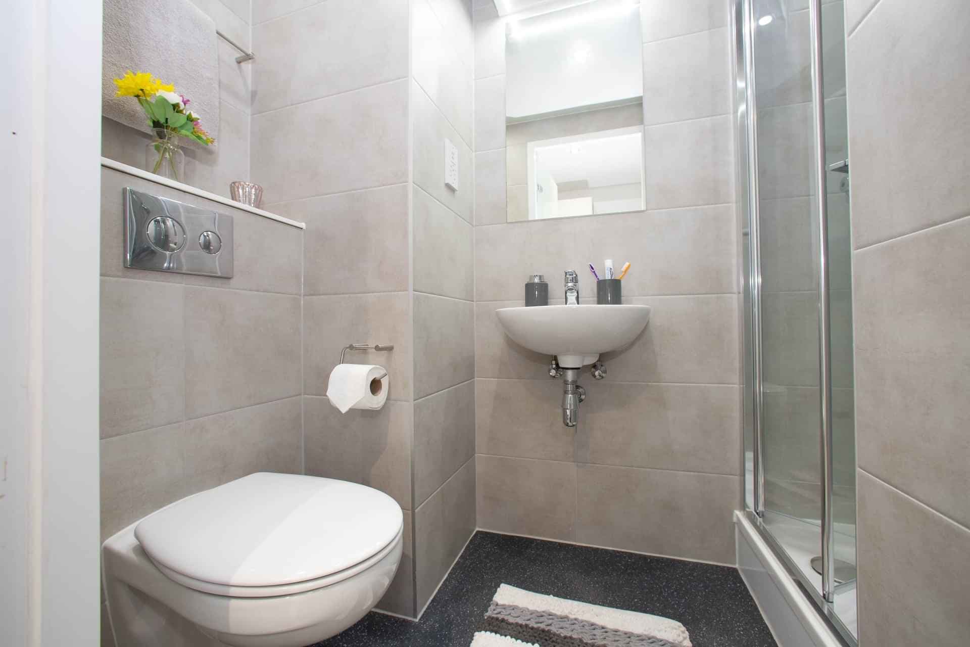 Silver Studio Third Floor - Image 6