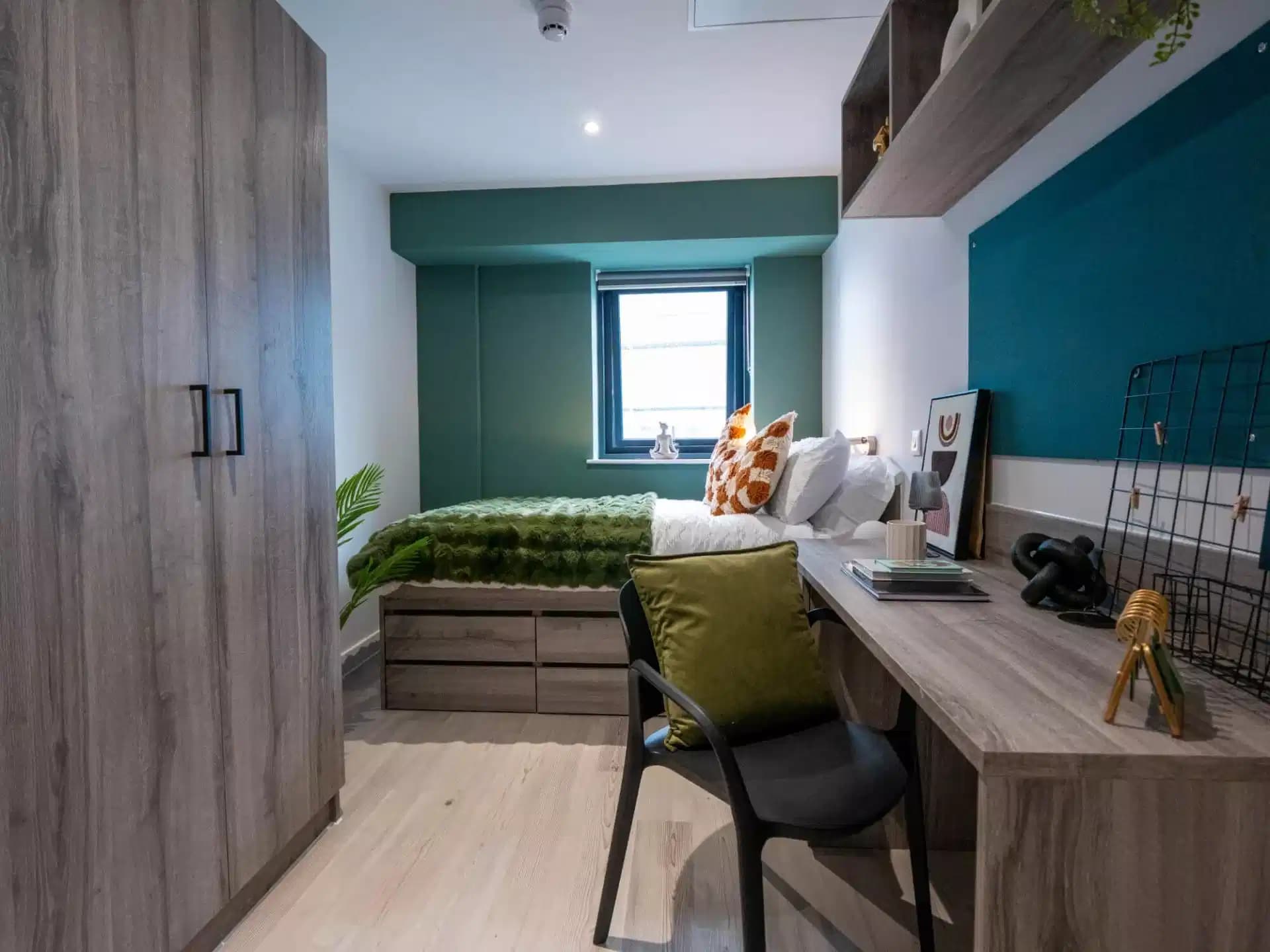 Classic Ensuite Plus - Image 1