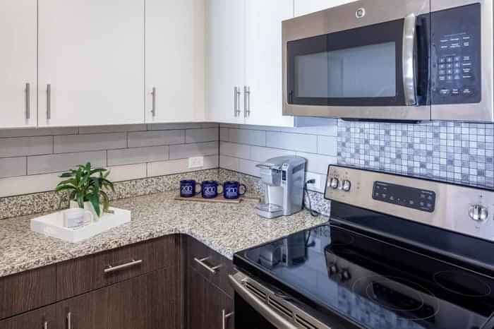 S2 (Studio) - Image 8