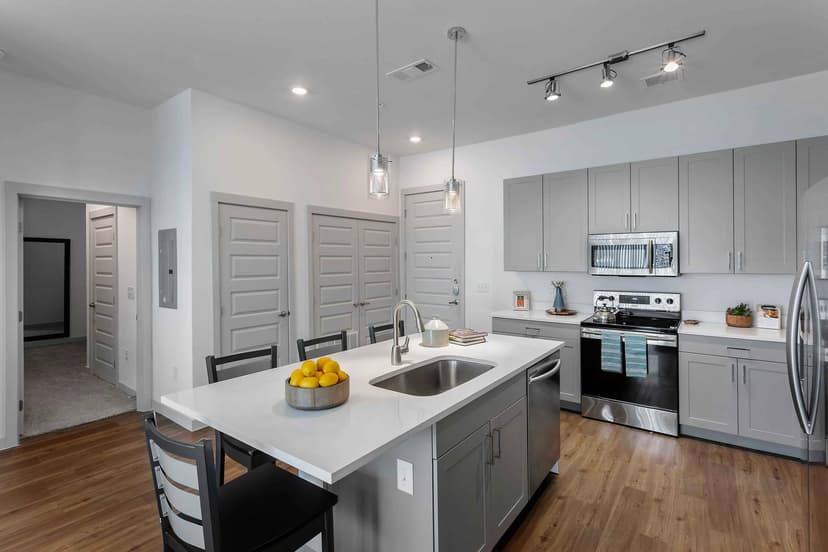 C2 (3 Bed 3 Bath) - Image 2
