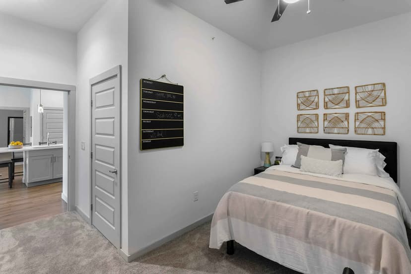 D2 (4 Bed 4 Bath) - Image 3