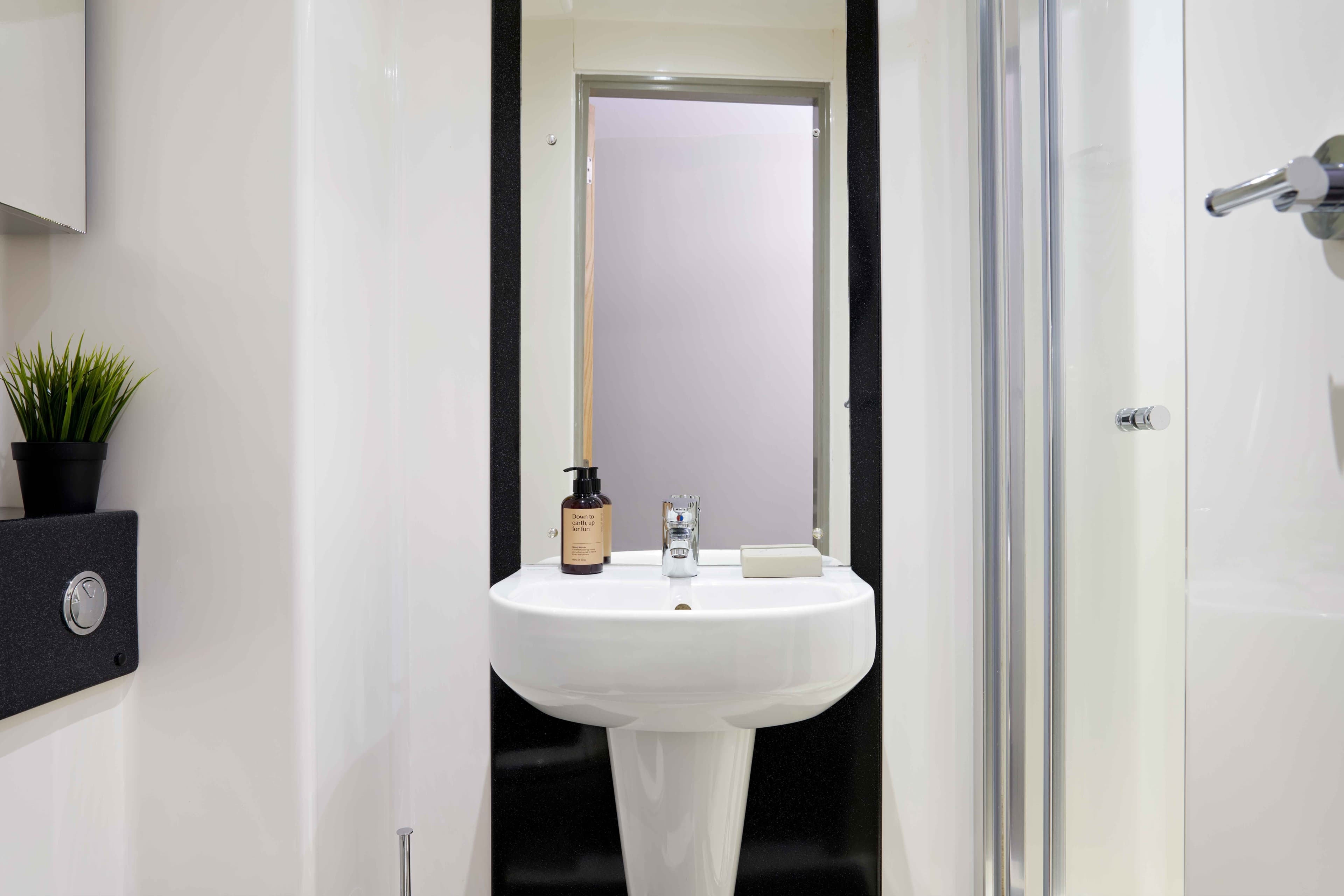 Premium Ensuite - Image 2