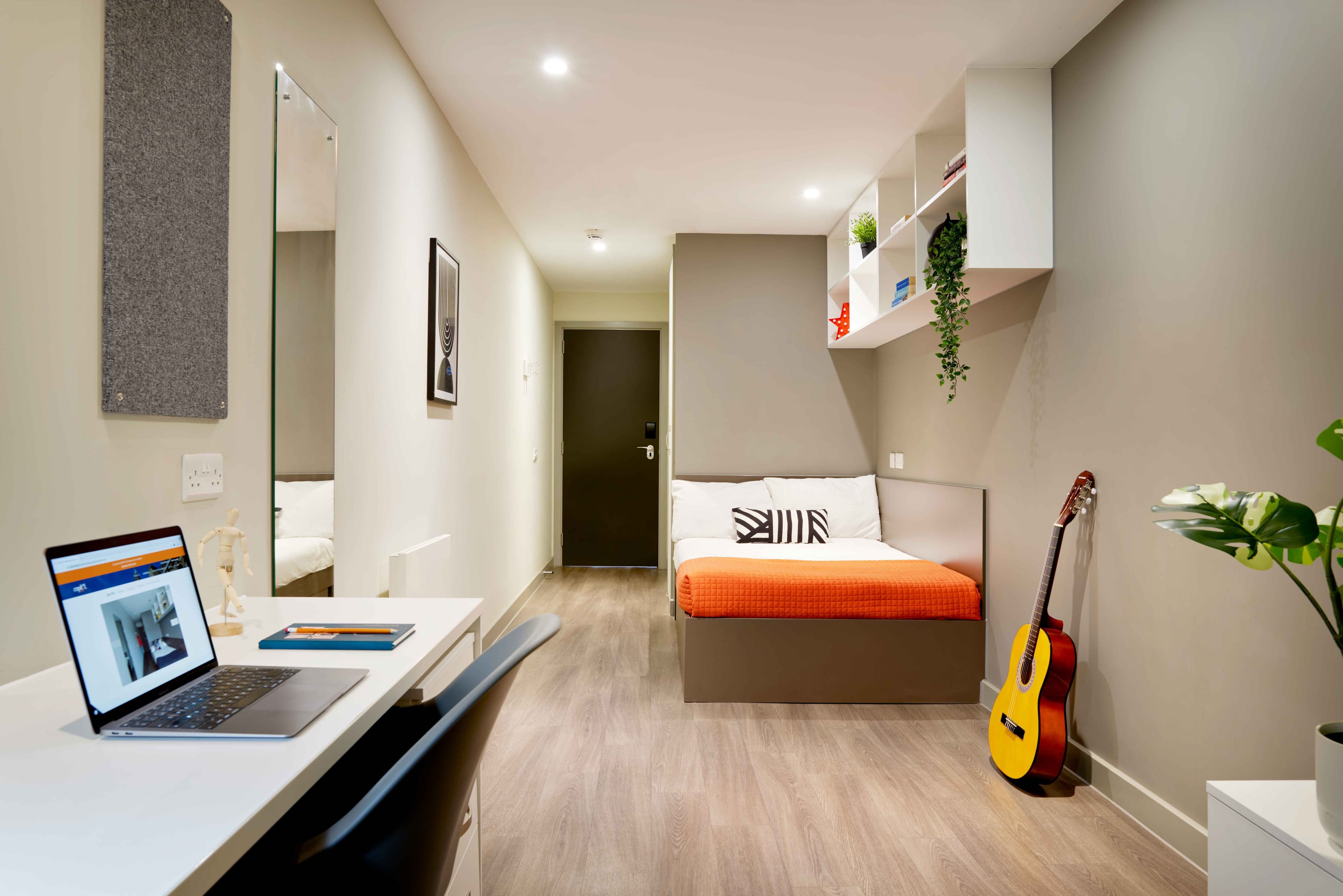 Premium Ensuite - Image 5