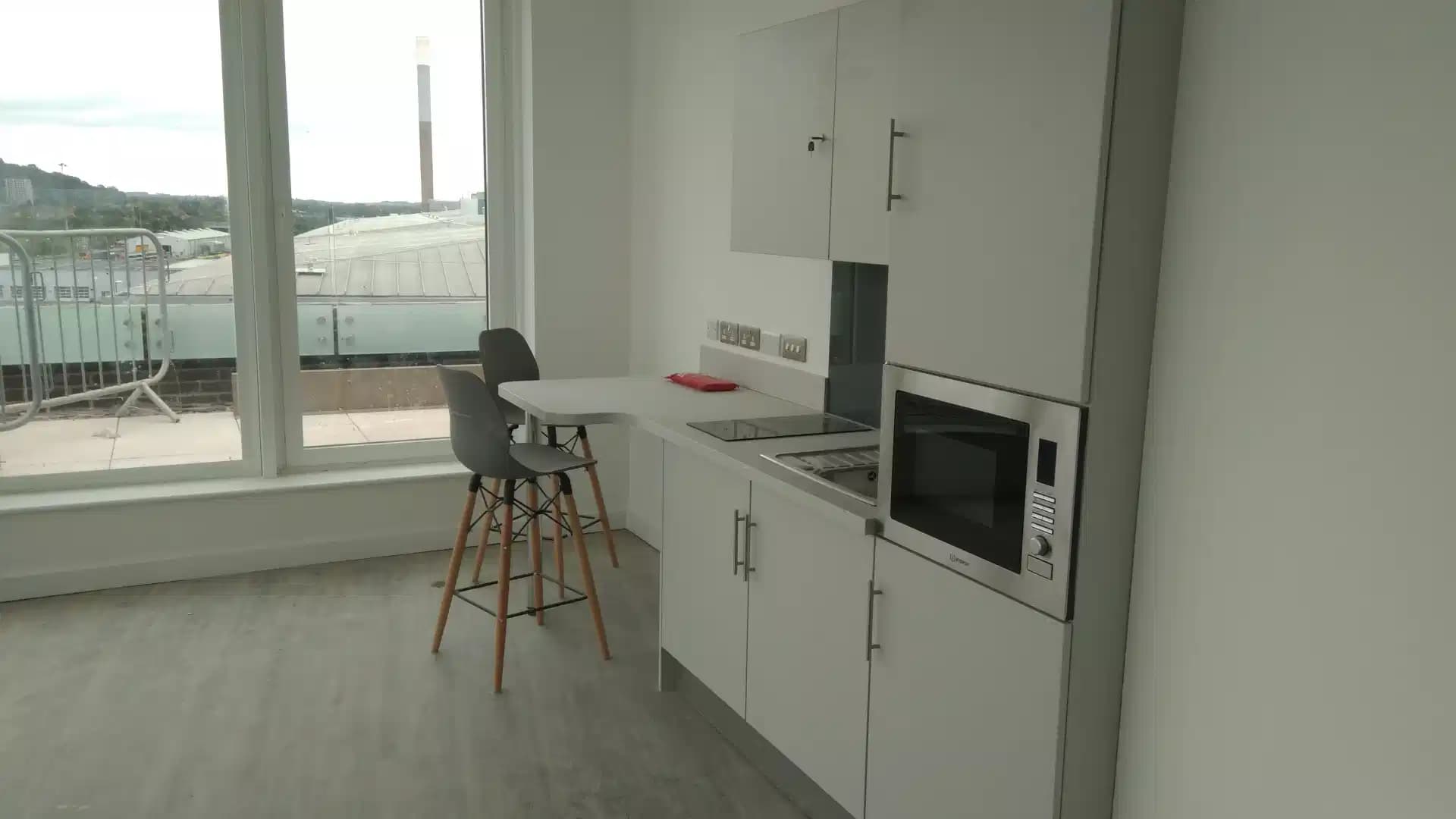 Platinum Plus Balcony Studio - Image 4