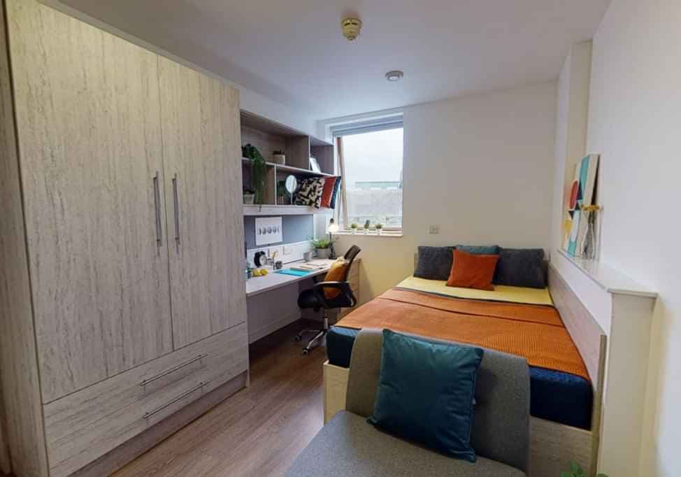  Bronze En Suite - Image 6