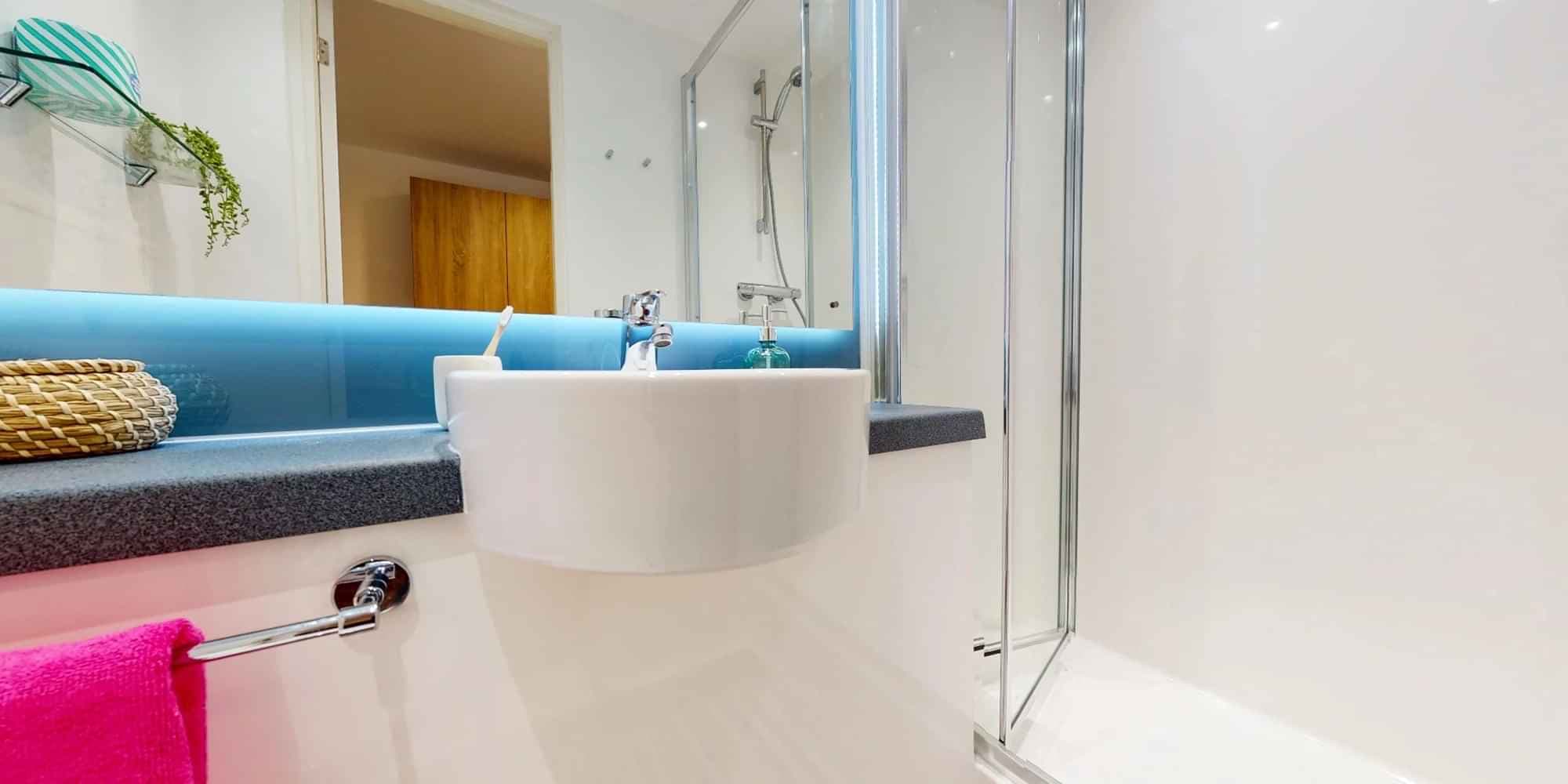 Platinum Studio Mid - Image 3