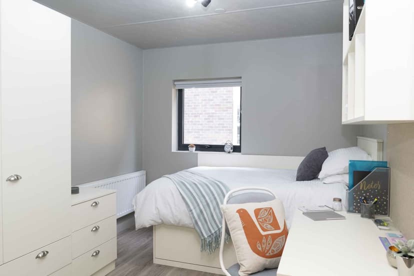 Non Ensuite - Image 3