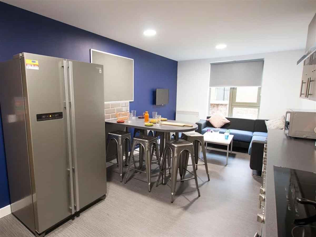 Silver Ensuite - Image 3