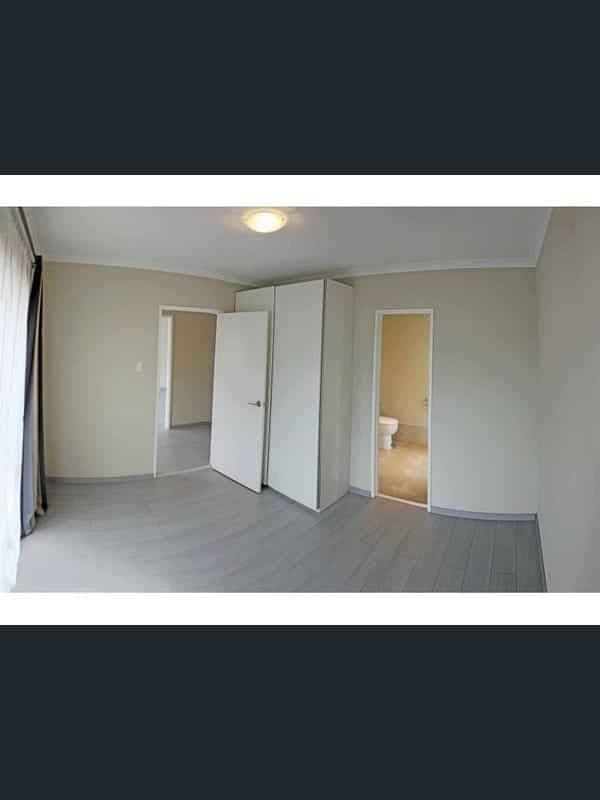 Room 1 - Image 5