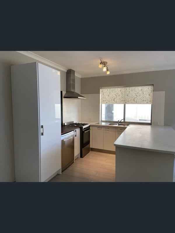 Room 3 - Image 2