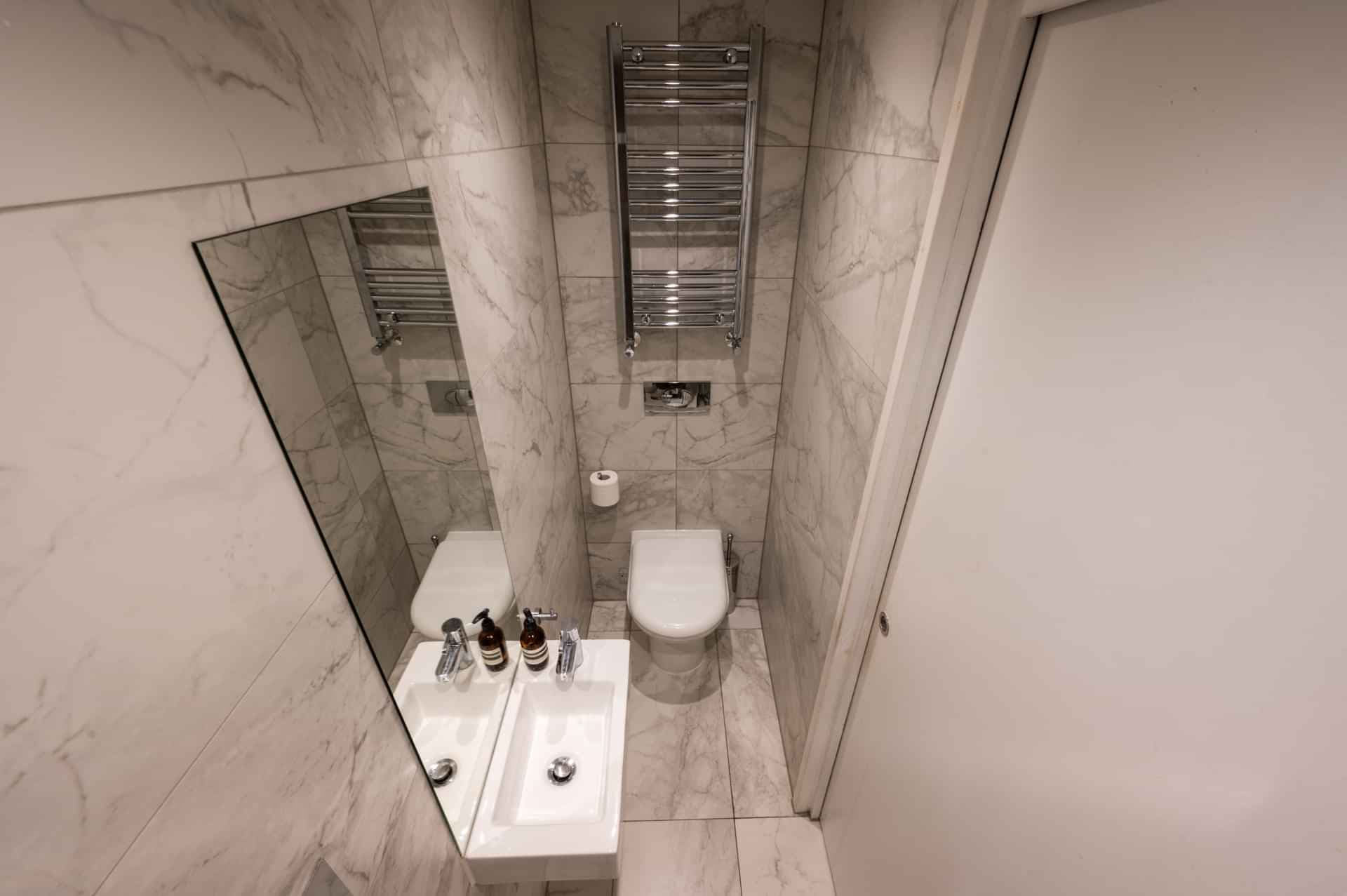 Standard En-Suite - Image 7