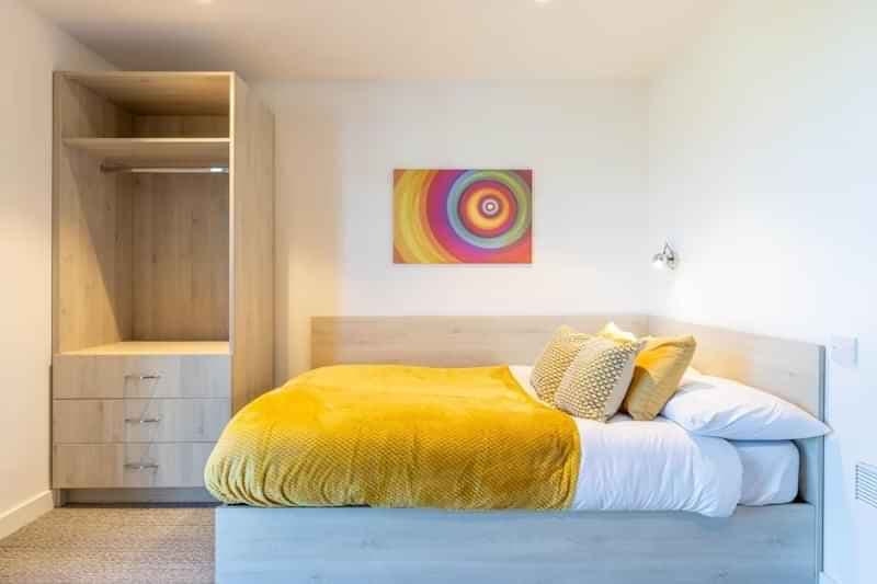 Ensuite Accessible - Image 1