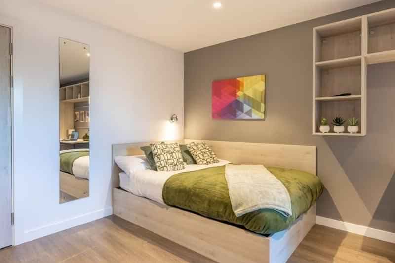 Premium Studio - Image 1