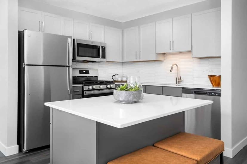 1 Bed 1.5 Bath - Image 3