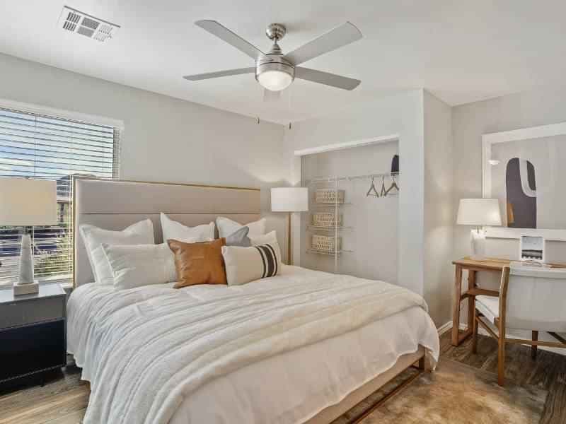 1 Bed 1 Bath - Image 2