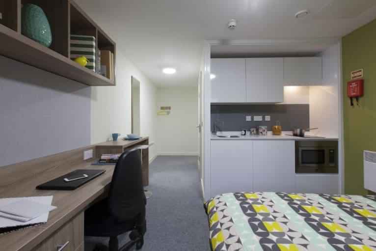 Premium Studio - Image 2