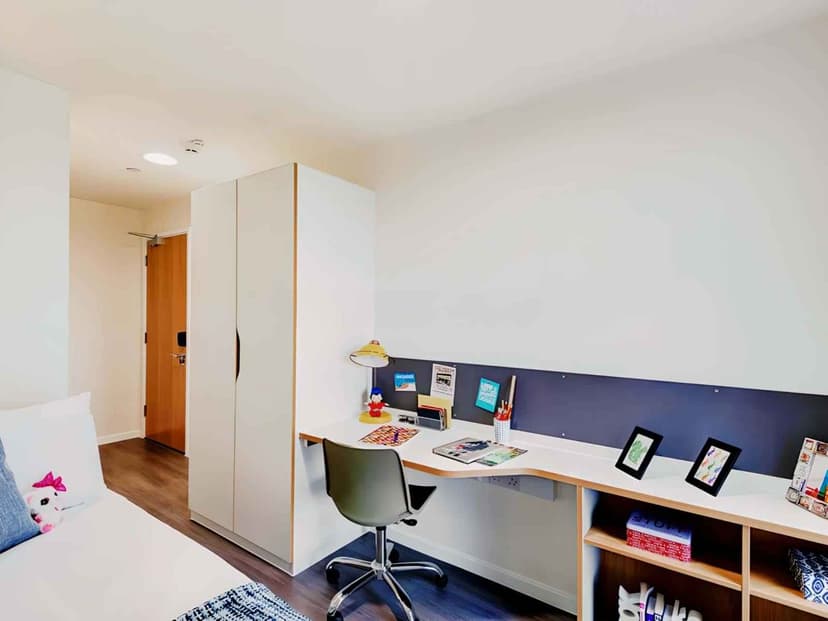 Bronze Studio - Image 3