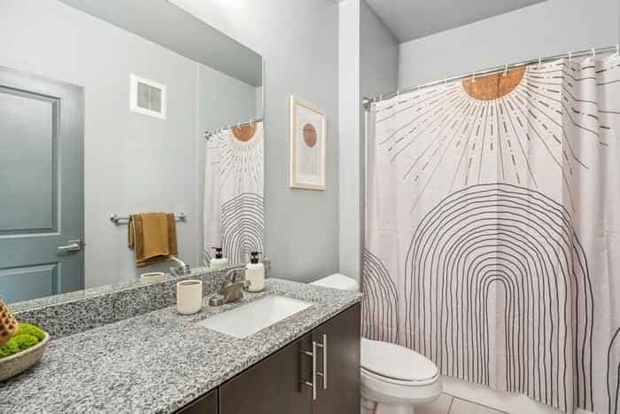 4 Bed 4 Bath Monroe - Image 4