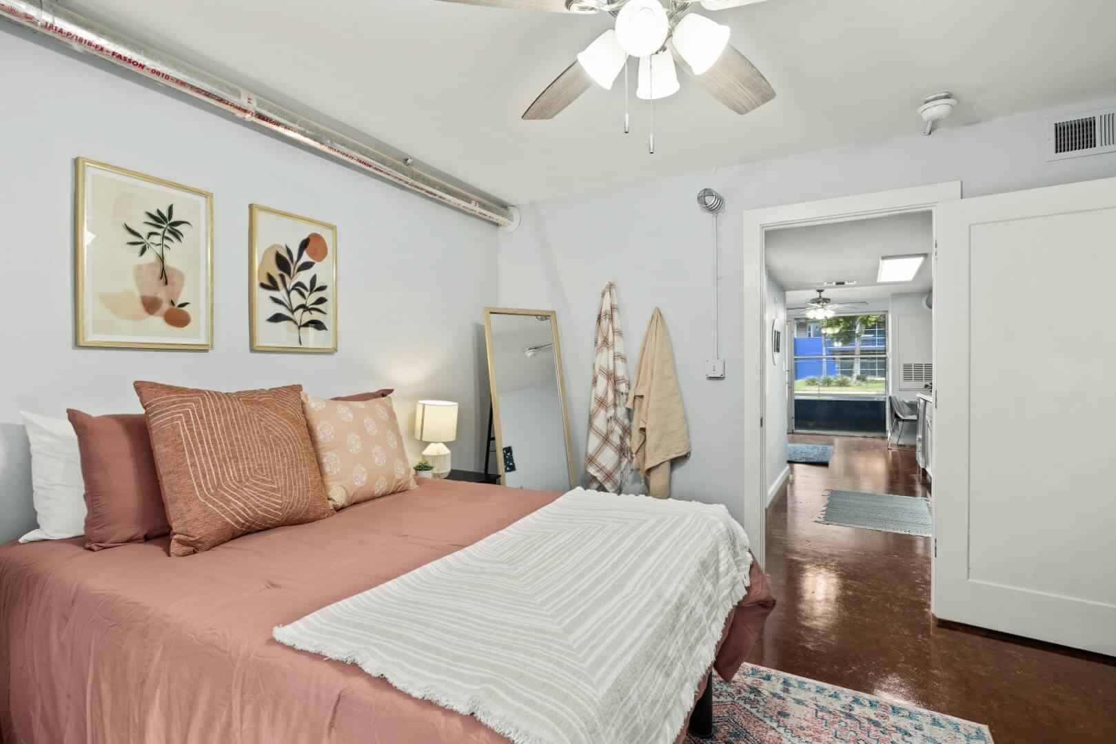 1 Bedroom Cityside - Image 10