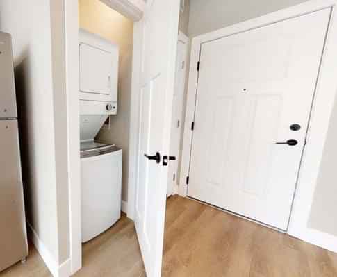 1 Bed 1 Bath - Image 29