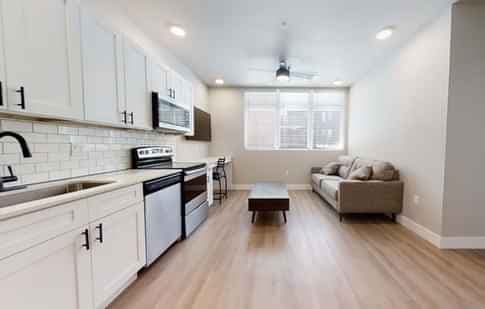 1 Bed 1 Bath - Image 25