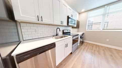 1 Bed 1 Bath - Image 11