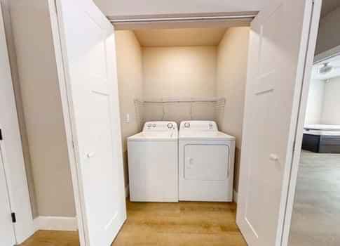 2 Bed 2 Bath - Image 10