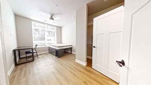 2 Bed 2 Bath - Image 12