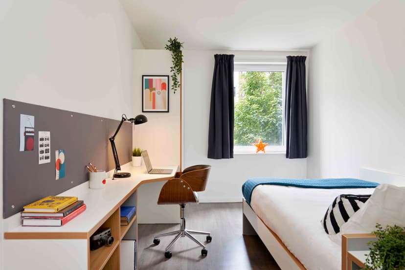 Bronze Ensuite Plus - Image 1