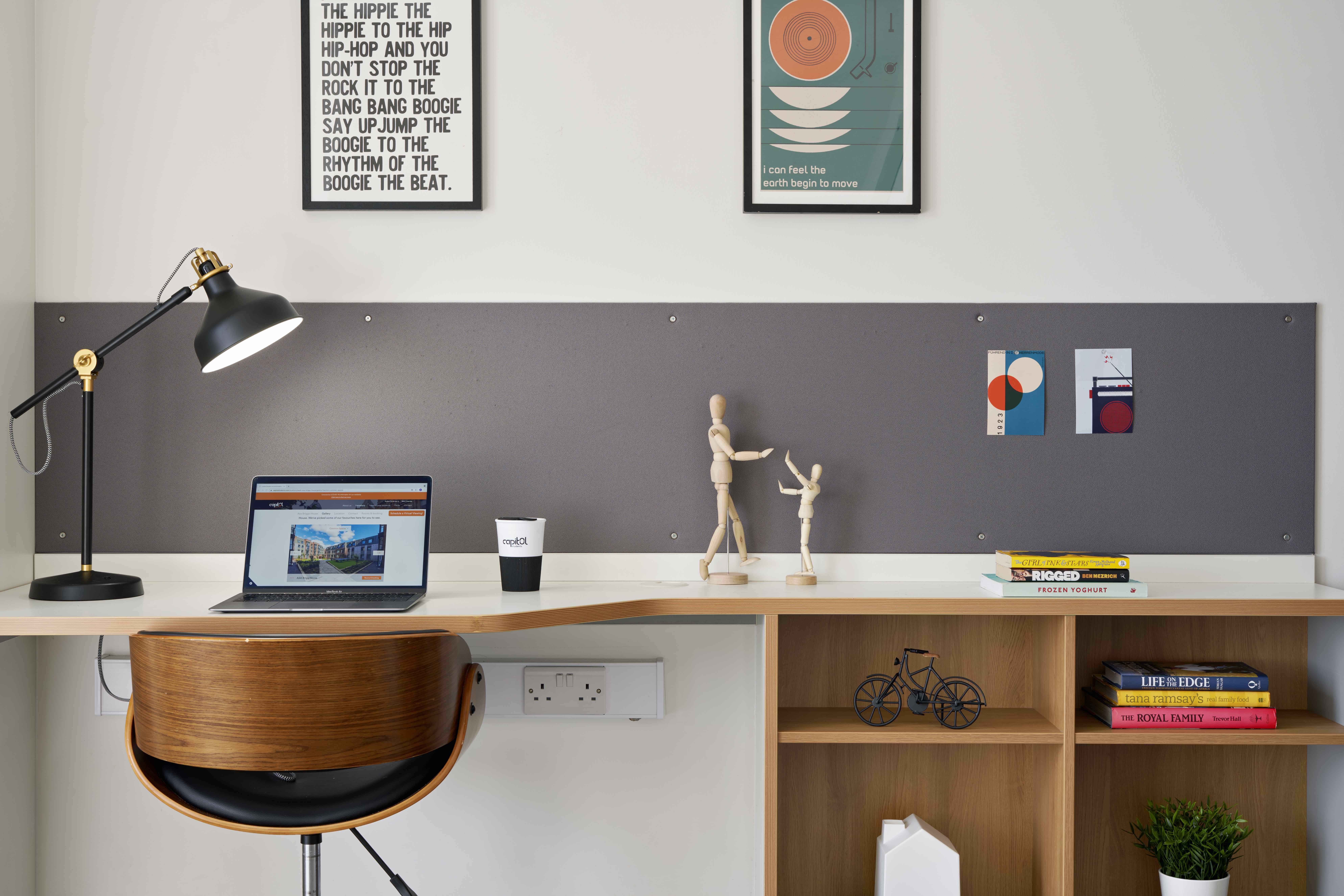 Silver Ensuite - Image 3