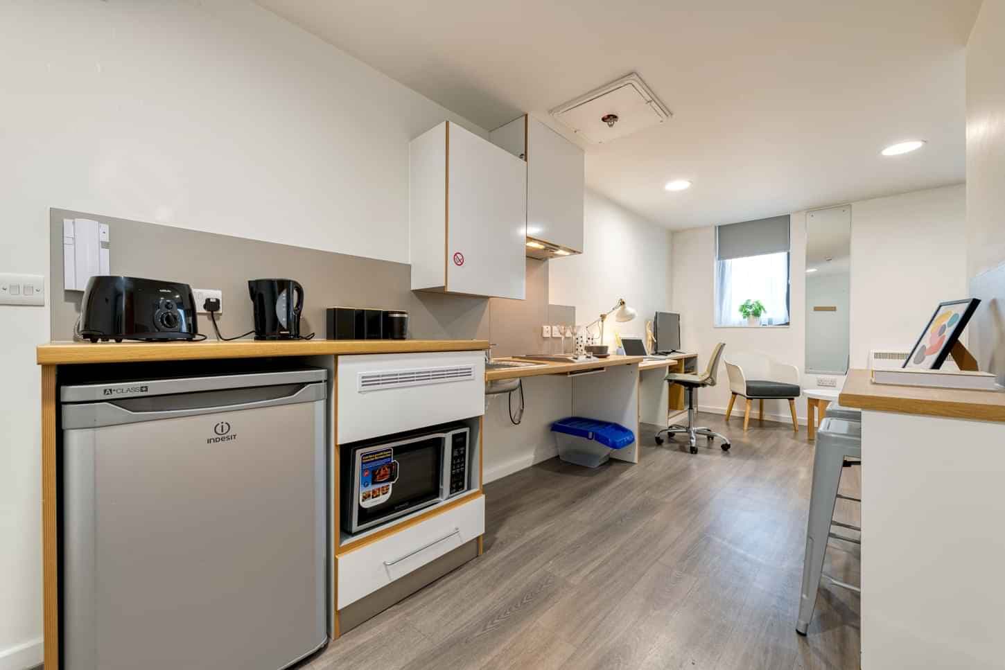 Platinum Studio - Image 2