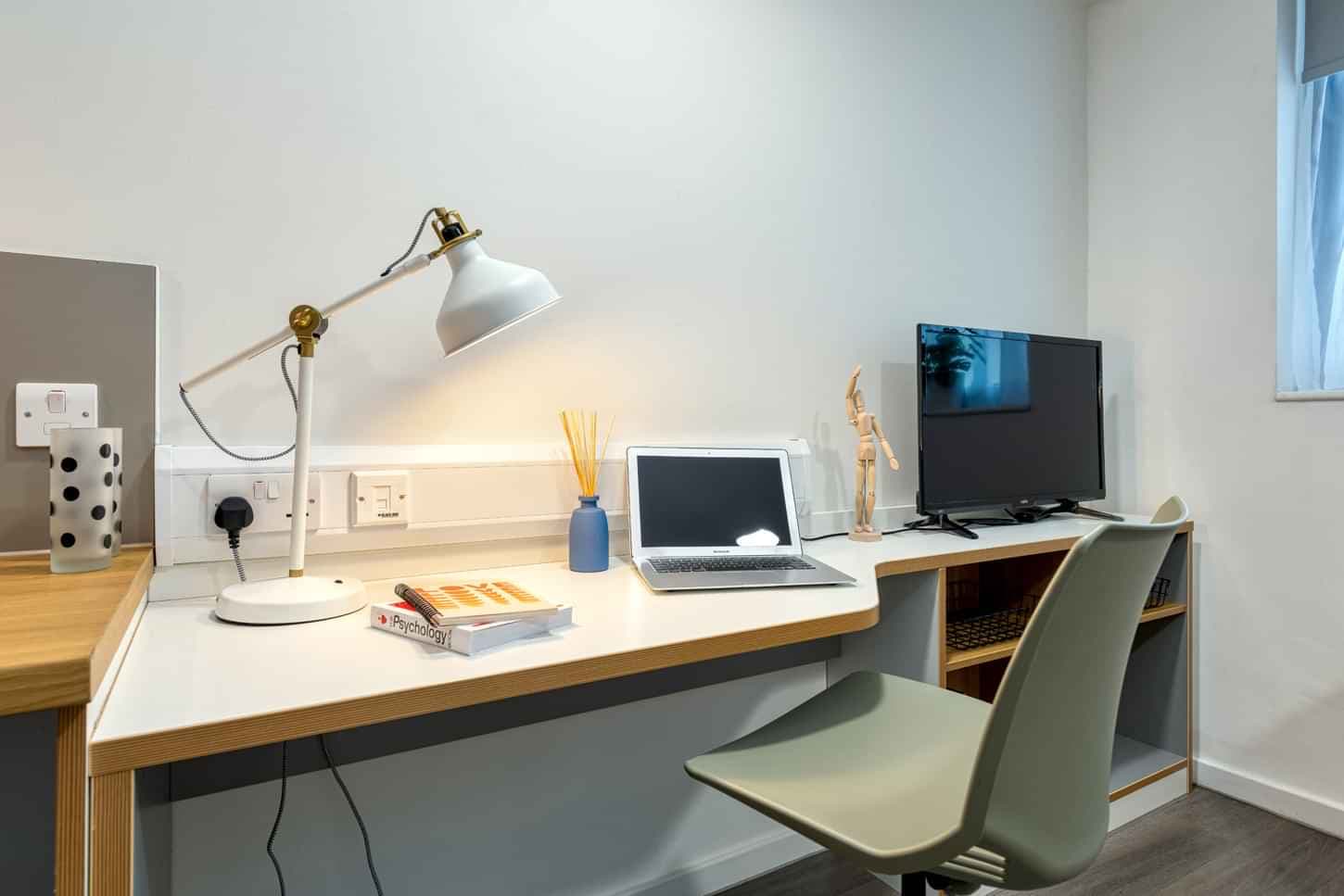 Platinum Studio - Image 7